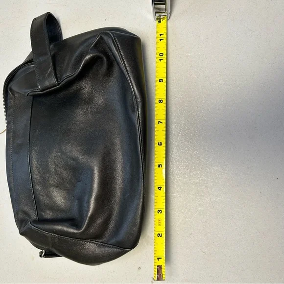 Ferragamo side bag good condition in and out